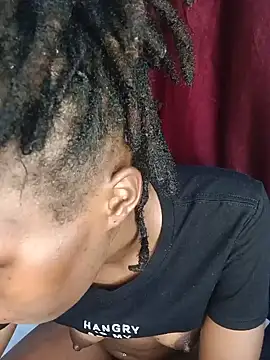 sexyyy_lea (F young) - open pussy in close up in doggy