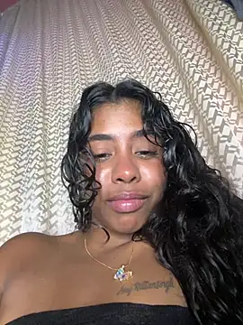 Kyra-Bronw