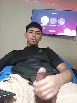 SEBASTHIAN live cam on StripChat