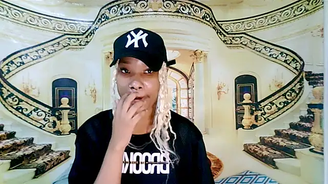 EroticSexyPrada