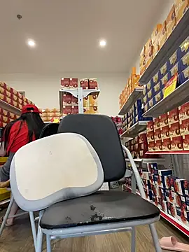 Sneaky_Cumshoot live cam