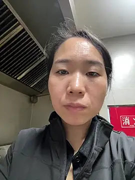 kaer888 (F milf) - 全裸插逼逼喷水