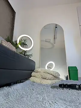 Isa__Blanc live cam