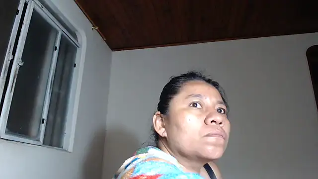 adrixxx38 live cam on StripChat