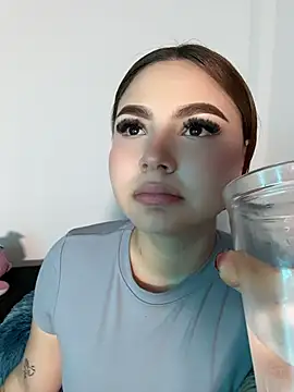 Bella01_ webcam