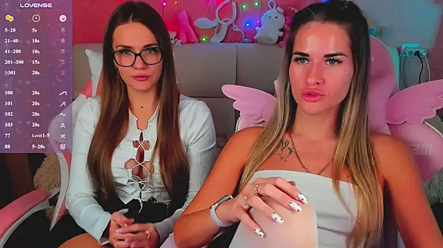 hotty_girls_here