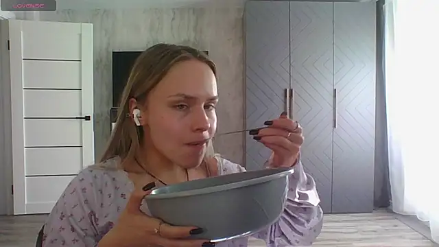 Annie_Cohn
