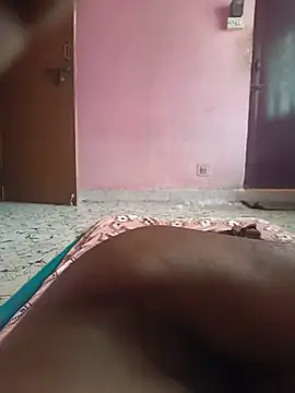 cutipie_tamil (M young) - To buy a laptop