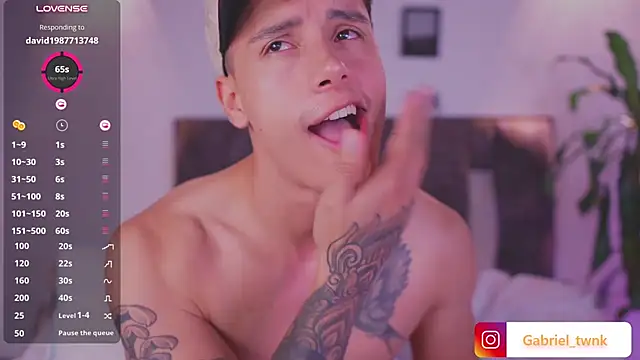 i_gabriel (M young) - SHIRT OFF