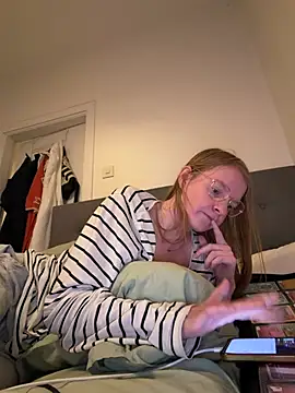 jannis1992 (F young) - Supries me use menu