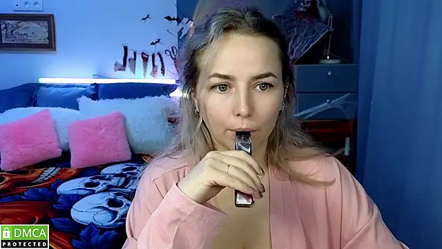 Mira_Mermayd webcam