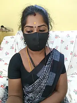 tamilammukuttyy live cam on StripChat