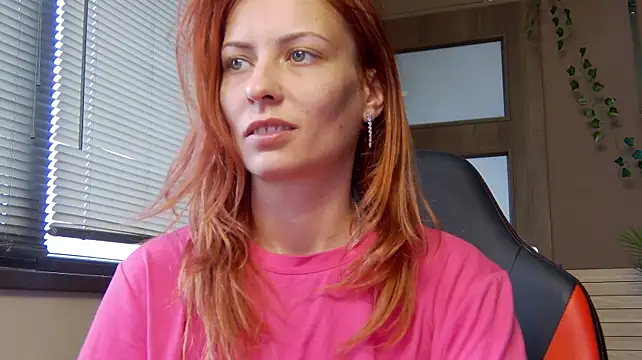 karo123421 live cam on StripChat