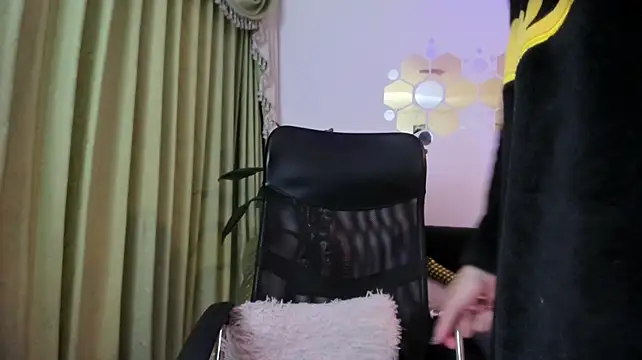 LukaCastillo live sex cam