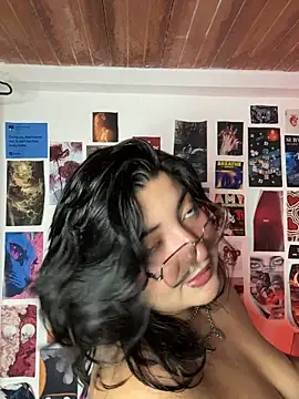 Roxana_rox live cam on StripChat