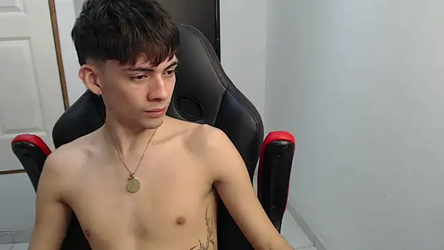 Hiso_kai live cam on StripChat