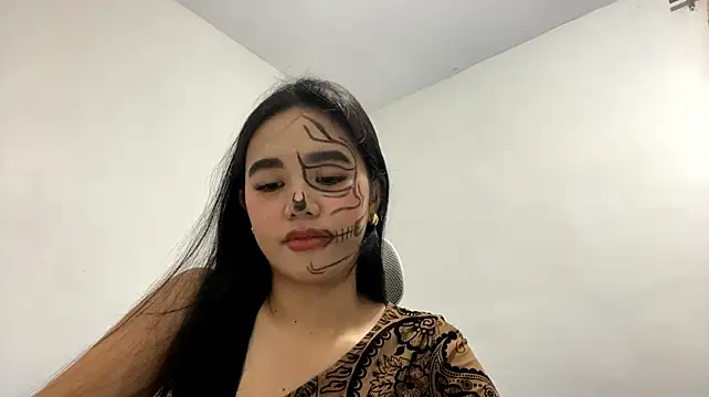 LoveAmy19 live cam on StripChat