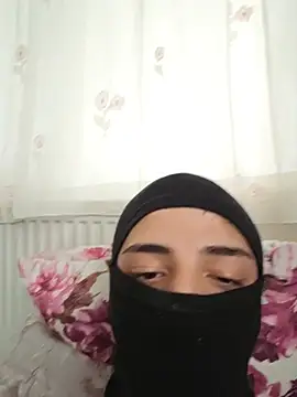 Uguli282 live cam