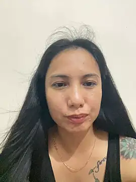 -Lyny- live cam on StripChat