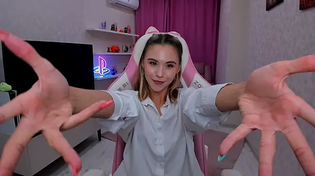 EllaCurtis live sex cam