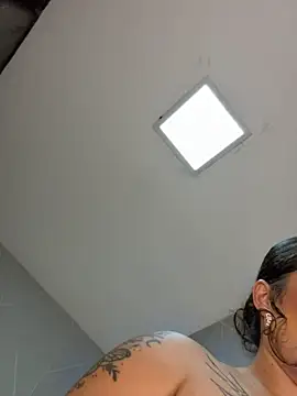 Isa__Blanc live cam