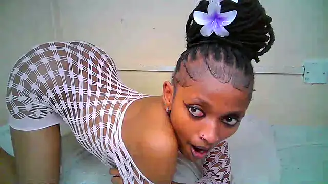 Qute_nimple