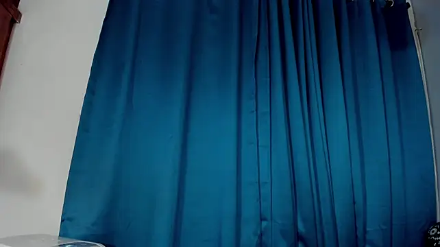 Milly_Palmer webcam