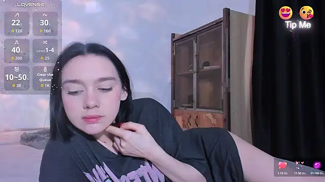 Lesi_Moonie01