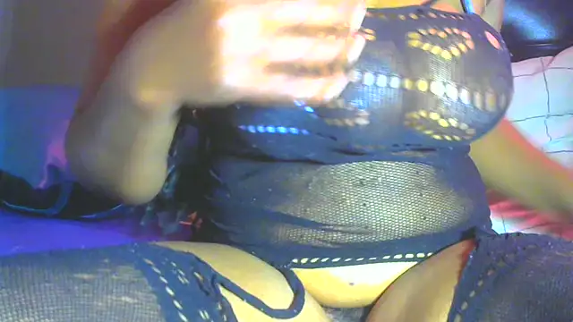 Queenofthenightx live cam on StripChat