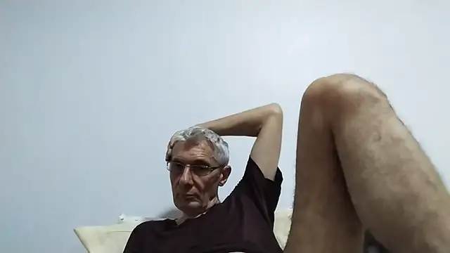 BIGUNCUTHARDCOCK live cam