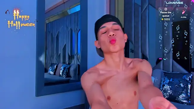 Sebax_Young live cam preview