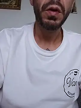 LoGanDiamond live cam preview