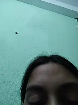 ERZA_7 live cam on StripChat