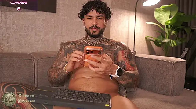 mariano_costa live cam on StripChat
