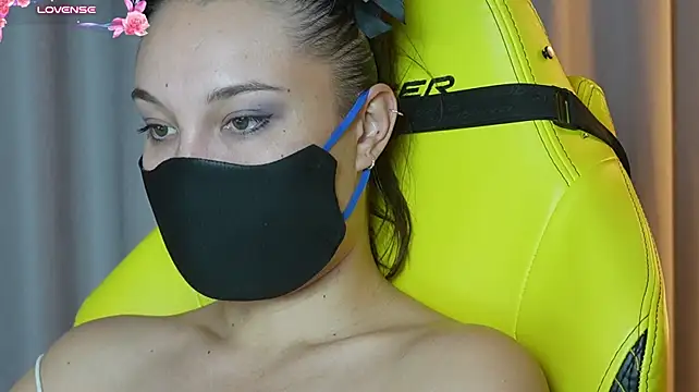 sexlove120 live cam on StripChat