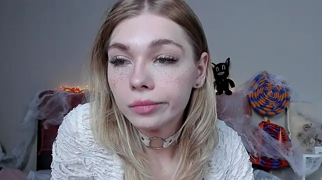Blondy_Fina live cam