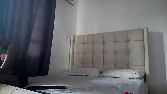 Brown_babez live cam on StripChat