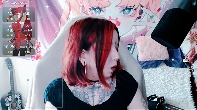 redvelvetdoll (F young) - show boobies + massage