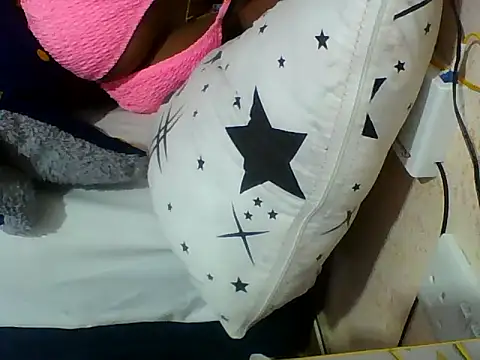 Jamo-luxe live cam on StripChat