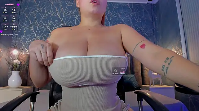miapichxs live cam on StripChat