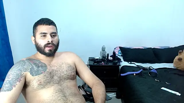 Miss_juliana_and_subdave live cam on StripChat