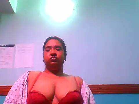 exoticcharmer live cam on StripChat