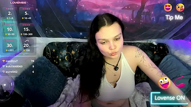 Lincy_Parker live cam on StripChat