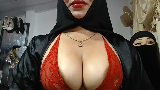 nadia__abaud (F milf) - PLAY MY HAIR PUSSY 😜😜😜