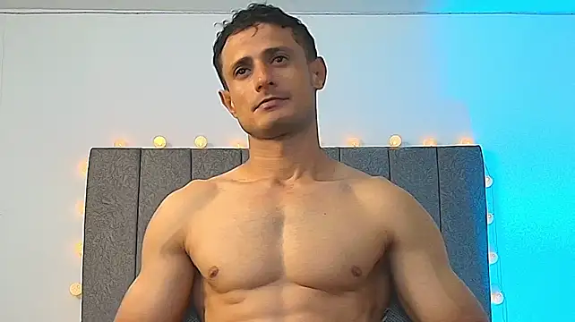 Adonys_Lewis_