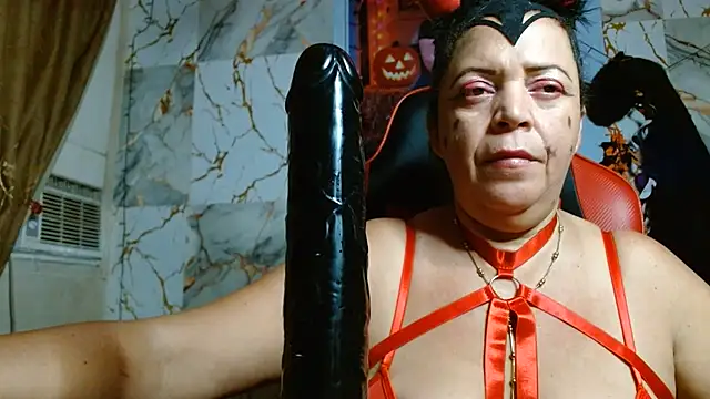 alina_maturehot