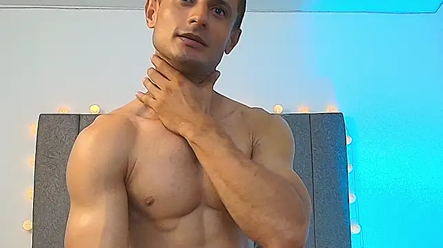 Adonys_Lewis_