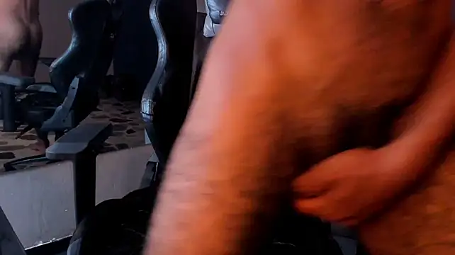 MikeStivenson live cam on StripChat