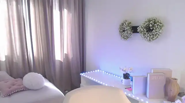 VeliaSai live sex cam
