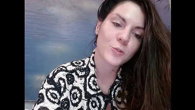 AliceTailor live cam on StripChat